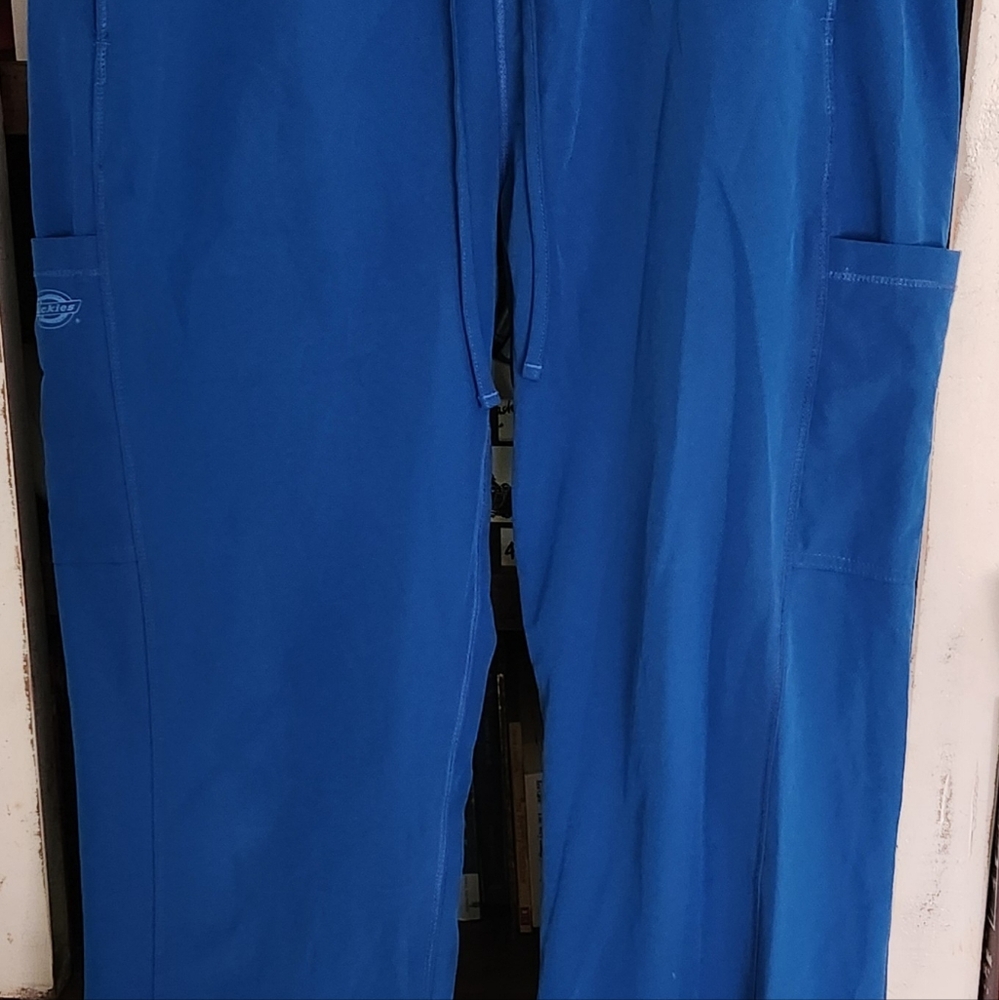 Dickies Scrubs - image 1